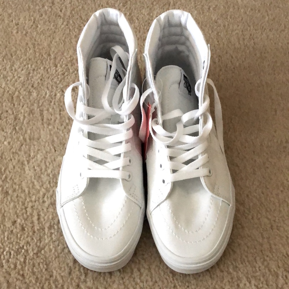 Vans Skate (Sk8) Hi -Top Sneaker - White - Unisex Sizing 8.5 Women/7…